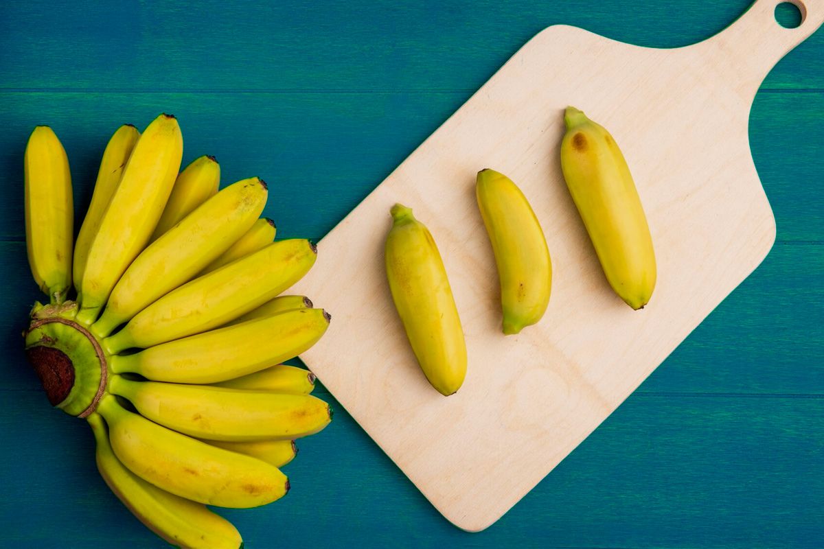 heartburn-hyperacidity-diet-guide-banana.jpg
